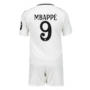 Real Madrid Kylian Mbappe #9 Hemmakläder Barn 2024-25 Kortärmad (+ Korta byxor)